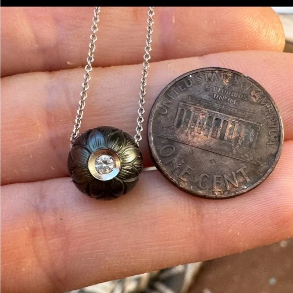 GALATEA designer solid 14k gold genuine carved Tahitian pearl/diamond necklace - Picture 7 of 16